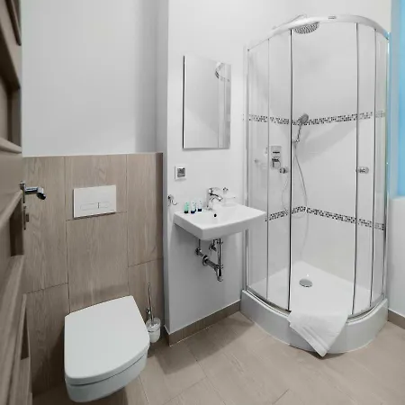 Apartment 1 Maja 45 *